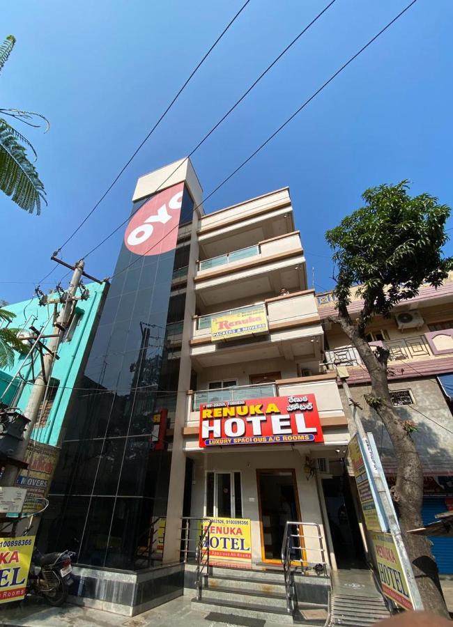Hotel Renuka Visakhapatnam Bagian luar foto