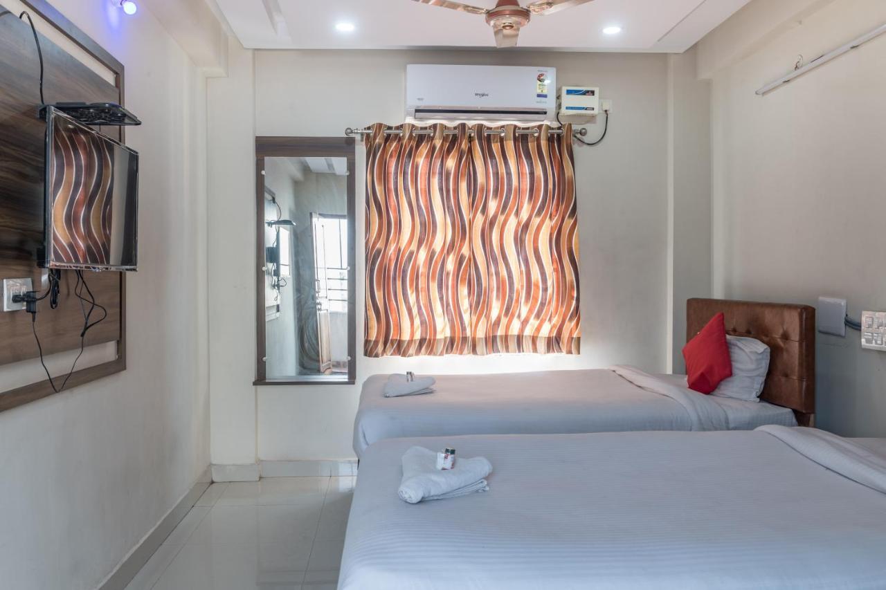 Hotel Renuka Visakhapatnam Bagian luar foto